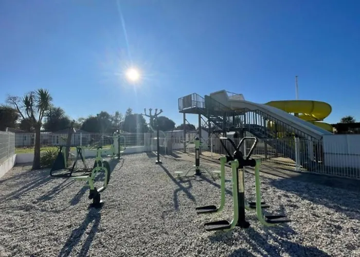 Parque de Campismo Mobil-home Avec Terrasse Pour 5 Personnes à Saint-pierre-d'oléron - Api-1-52-987 Saint-Pierre-d'Oleron