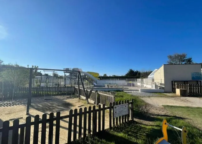 Mobil-home Avec Terrasse Pour 5 Personnes à Saint-pierre-d'oléron - Api-1-52-987