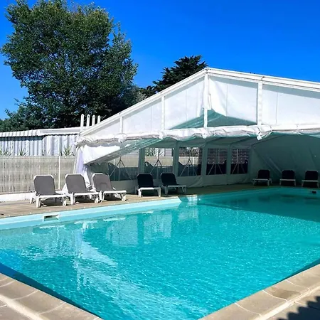 Mobil-home Avec Terrasse Pour 5 Personnes A - Api-1-52-987 Campsite Saint-Pierre-d'Oleron